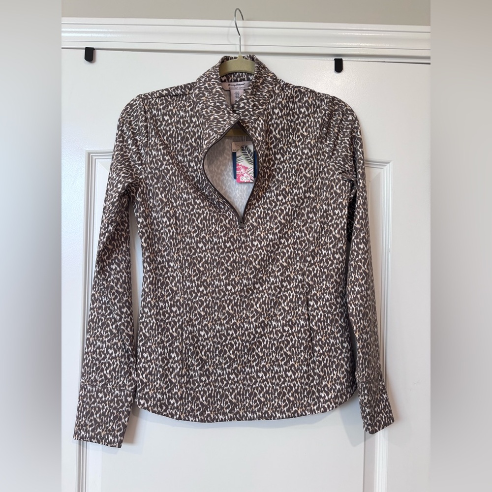 Tommy Bahama Active Women’s Quarter Zip NWT